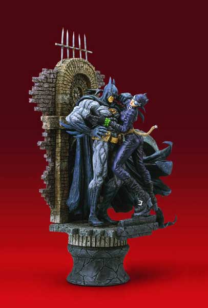 Toys: Batman and Catwoman Statue